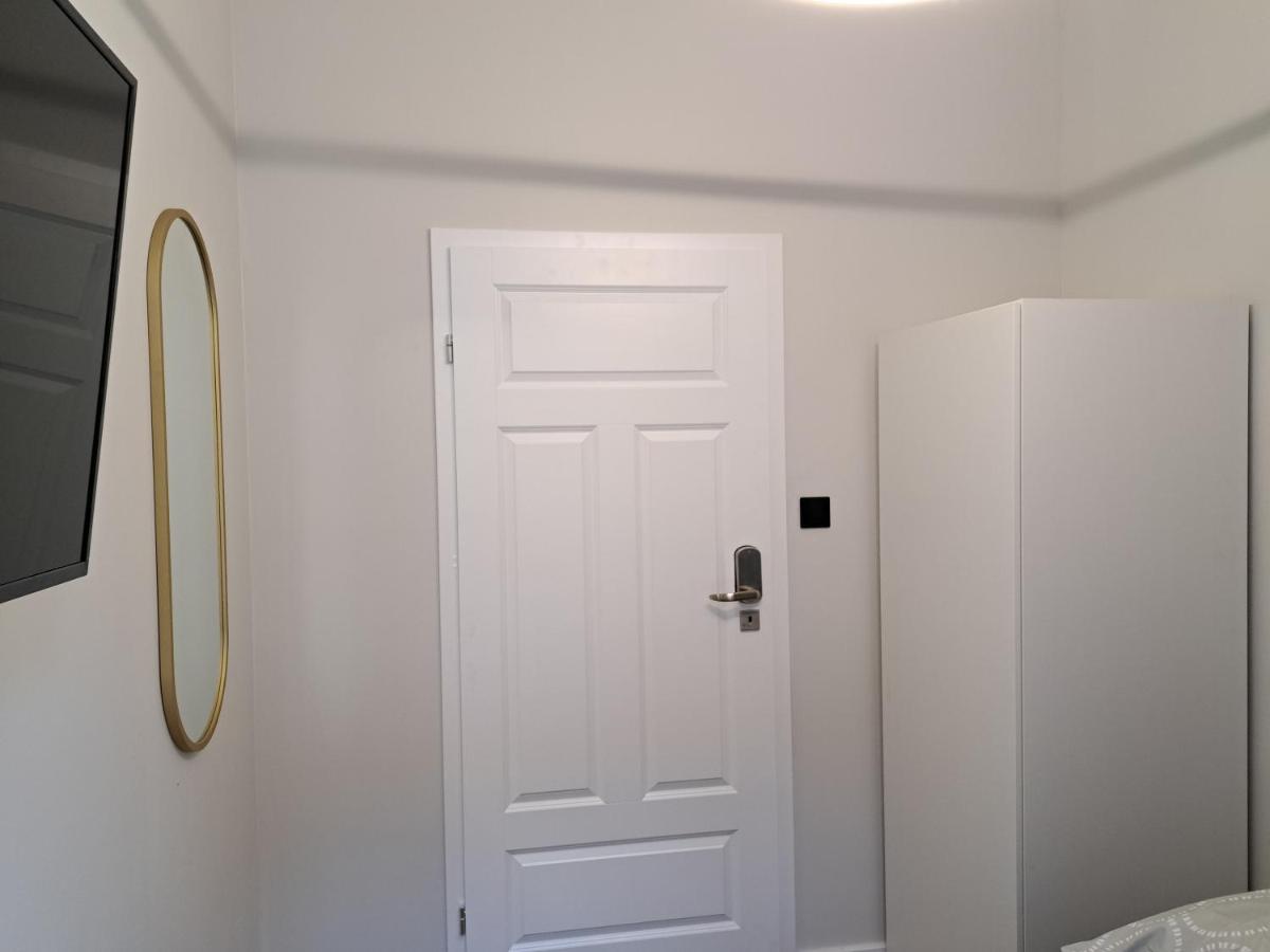 Kopernik Premium Rooms Apartment Stary Toruń الغرفة الصورة